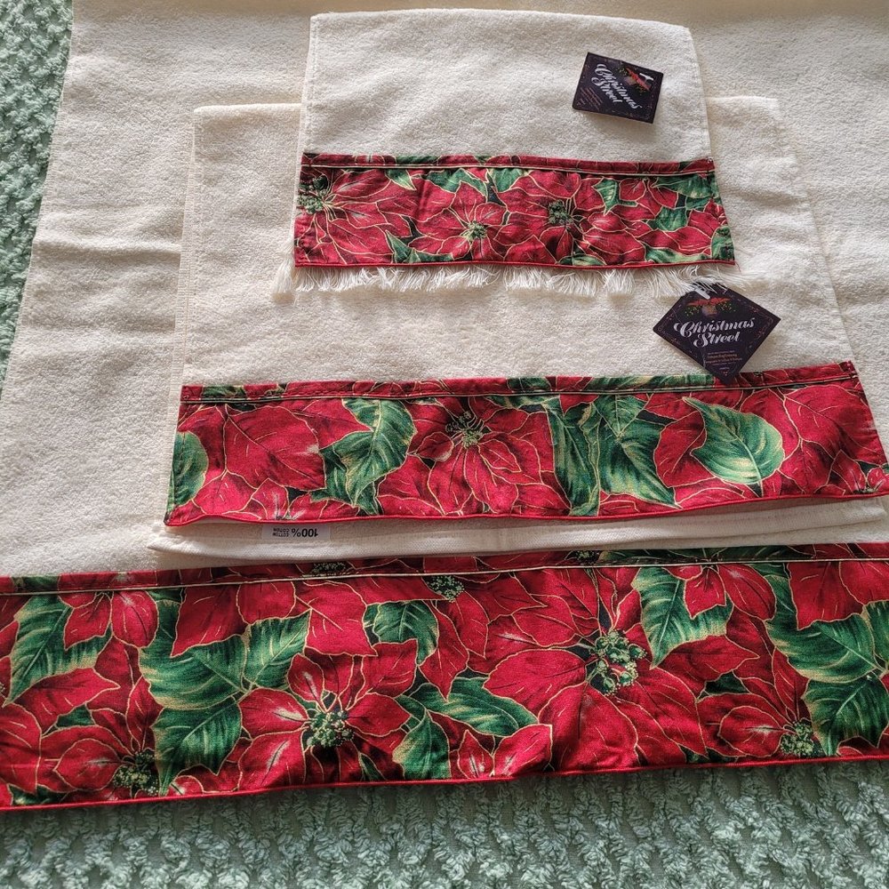 Christmas Poinsettia - Three piece Towel Set